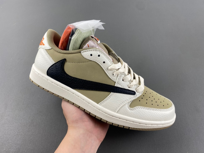 Travis Scott x Air Jordan 1 Low DZ137-701