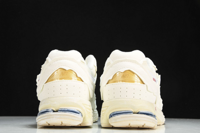 New Balance ‘Refined Future ’ M2002RDC