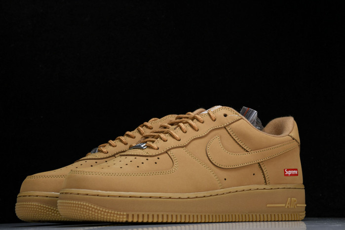 Supreme x Nike Air Force 1  “Flax” DN1555-200