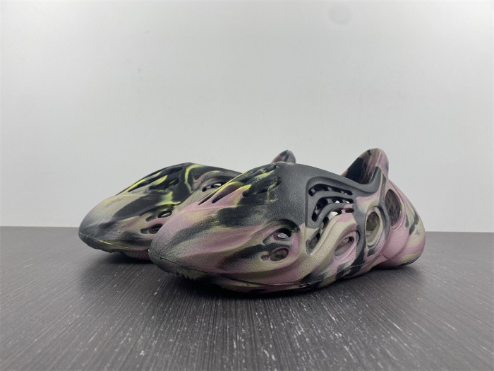 Yeezy Foam RNNR “MX CARDON" G9562
