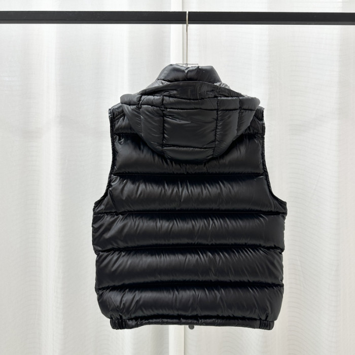 CLOTHES M0NCLER 1124