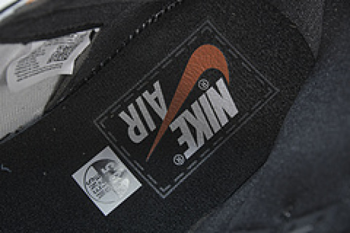 Air Jordan 1 Retro High Electro Orange 555088-180