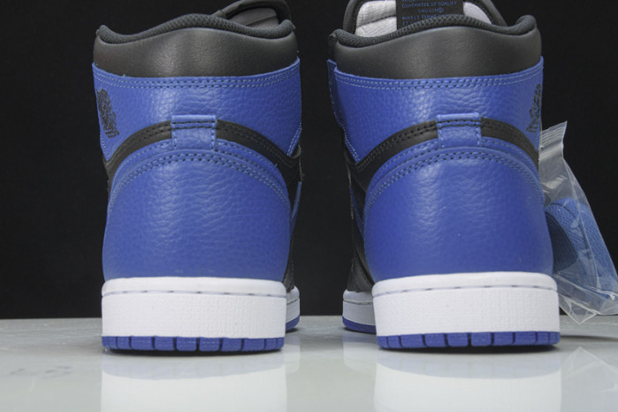 Air Jordan 1 Retro Royal (2017) 555088-007