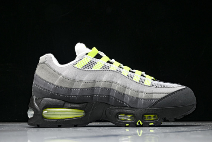 Nike Air Max 95 OG HM4740-001