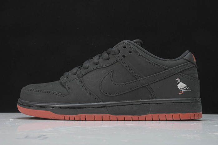 Nike SB Dunk Low Black Pigeon 883232-008