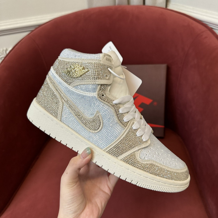 AIR JORDAN 1 RETRO  AJ-05