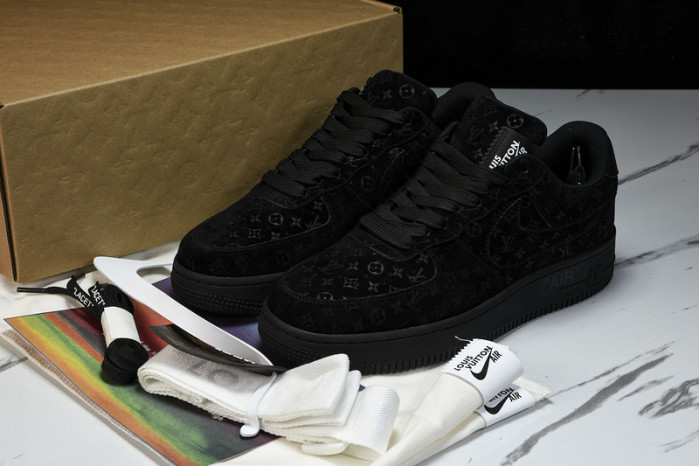 Nike Air Force 1 LV 022604
