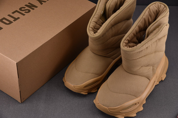 Yeezy NSLTD Boot  ‘Khaki’   GX0054