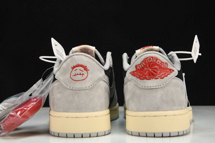 TRAVIS SCOTT X AIR JORDAN 1 LOW OG DM7866-010