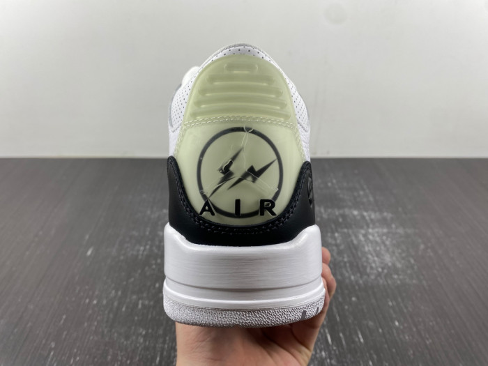 AIR JORDAN 3 x fragment  DA3595-100