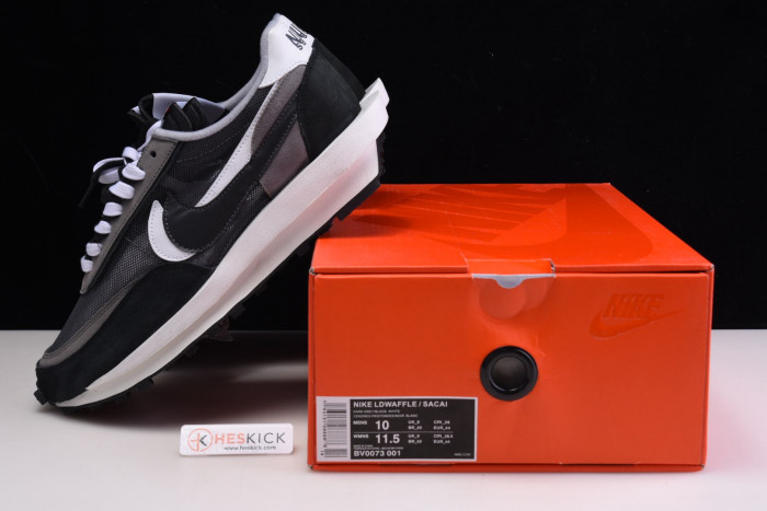 Sacai Nike LDWaffle Black Anthracite White BV0073-001