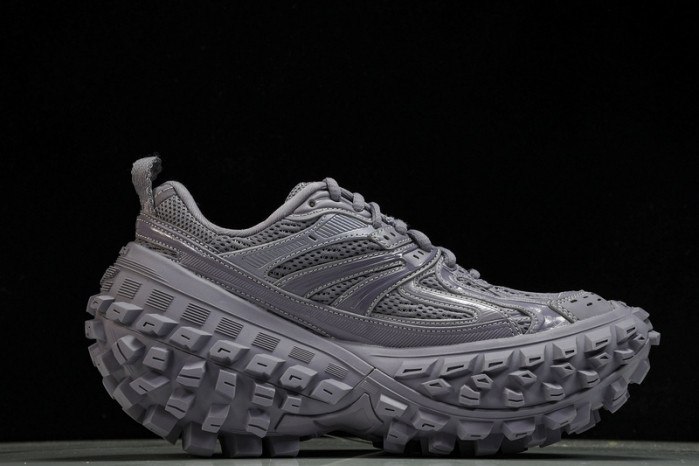 BLCG    Defender Rubber Platform Sneakers  685613 W2RAM5500