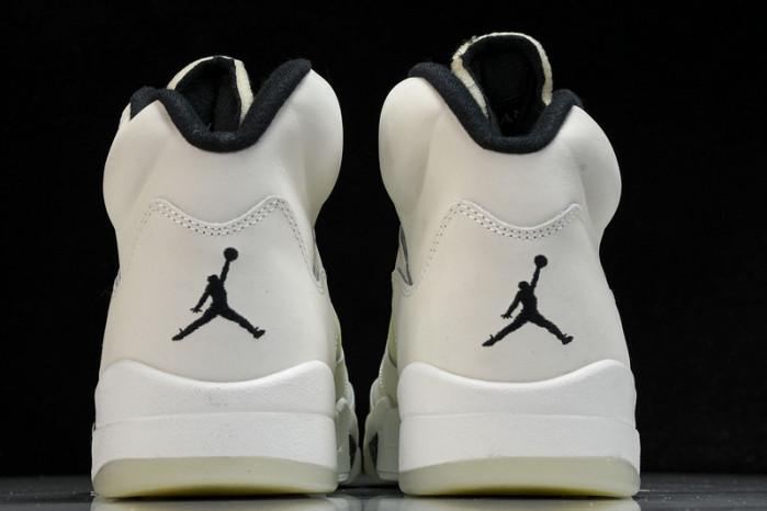 Air Jordan 5 Retro "Sail"    FN7405-100