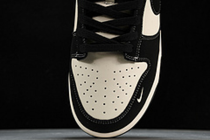 Nike Dunk Low FC1688-300