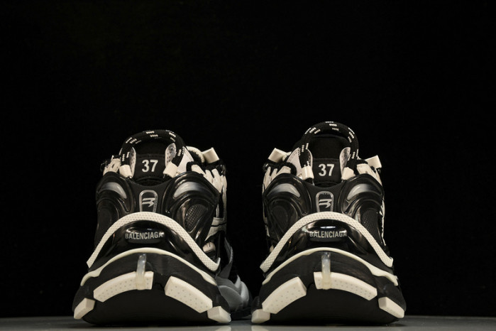 BLCG RUNNER   W3RY-0120