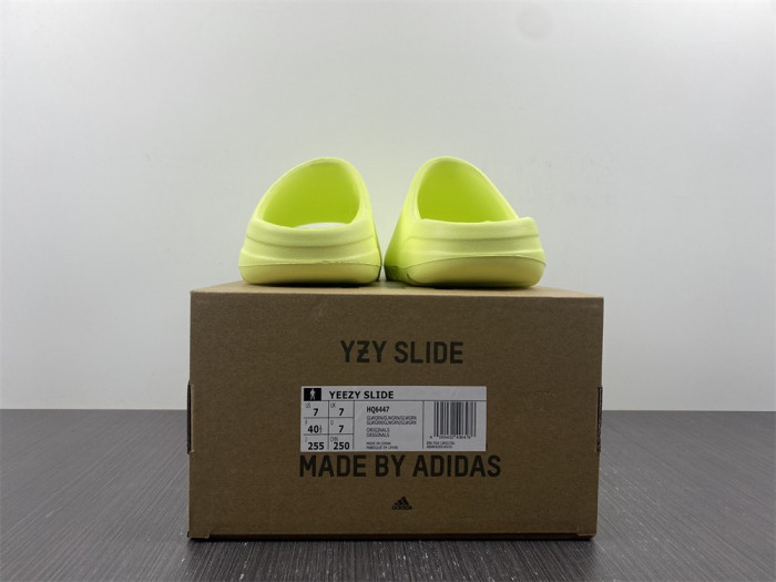 Yeezy Slide  