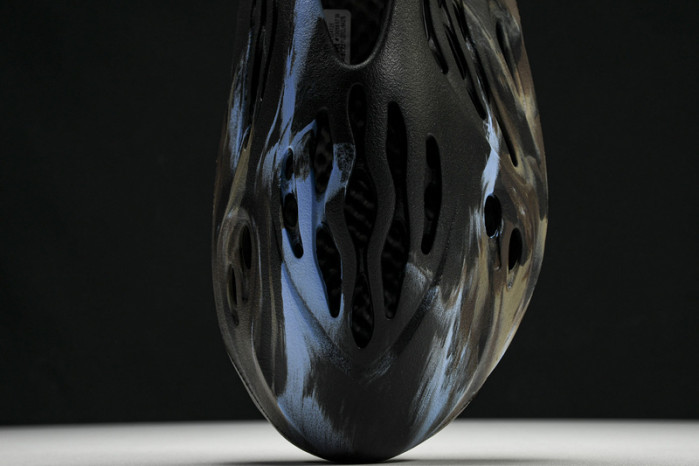 Yeezy Foam Runner  “MX CARDON"  lD4126