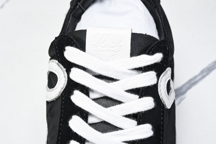 L*0ewe Ballet Runner  LW-FOR03