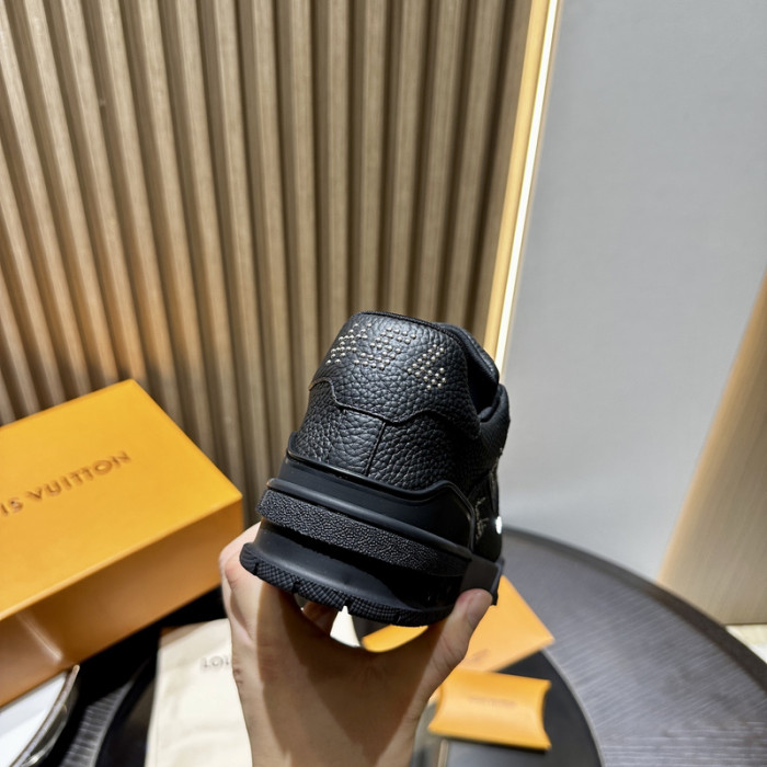 LV SNEAKER TRAINER   FOR-LV322