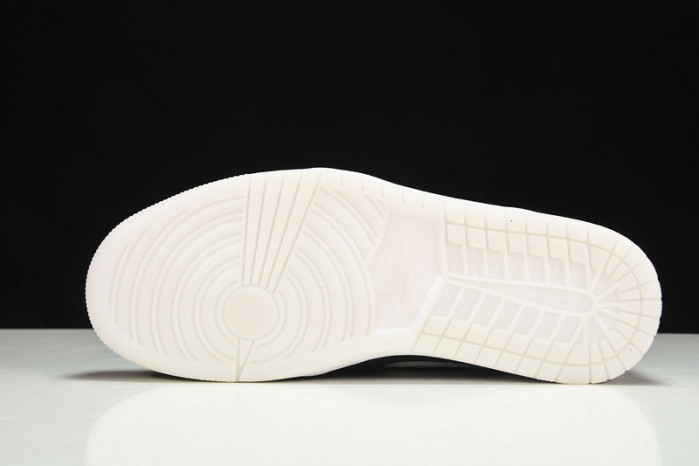 Air Jordan 1 Mid "Diamond Shorts" DH6931-001