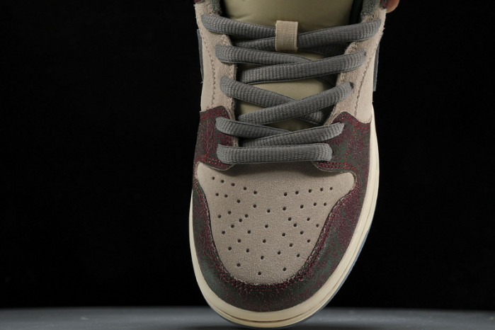 Crenshaw Skate Club x Nike SB Dunk Low  FN4193-100