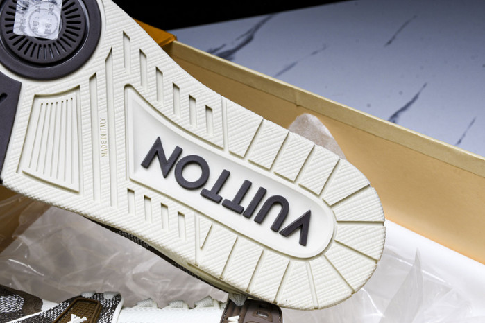 LV SNEAKER LOW FOR-LV126