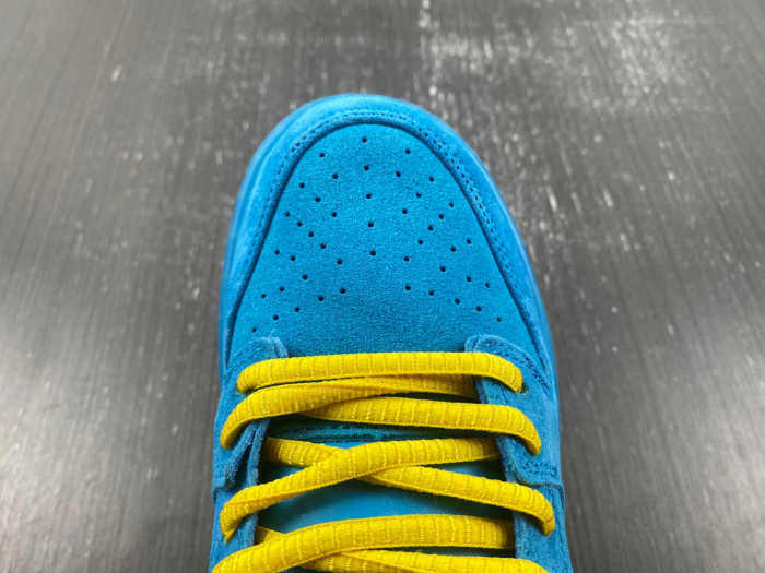 The Powerpuff Girls x Nike SB Dunk Low “Buttercup”  FZ8319-300