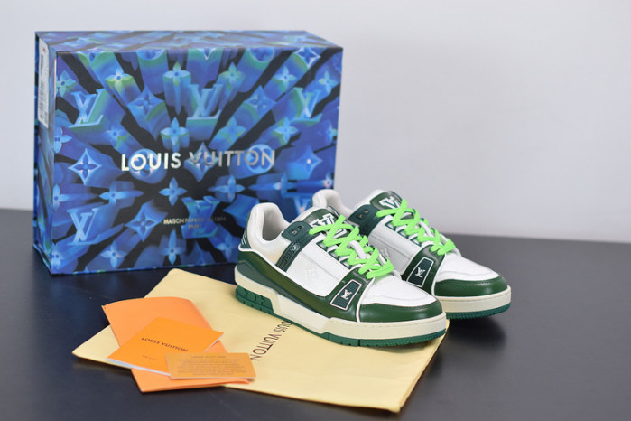 LV SNEAKER LOW YEE-001