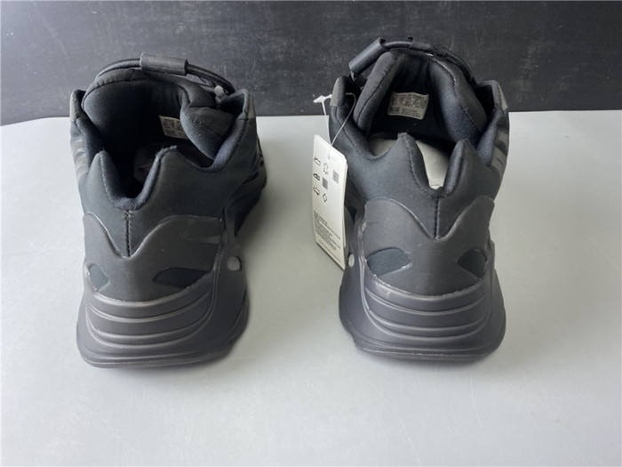 ADIDAS YEEZY BOOST 700 MNVN TRIPLE BLACK - FV4440