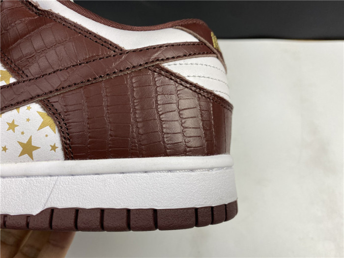 Nike SB Dunk Low Supreme Stars Barkroot Brown (2021)  DH3228-103