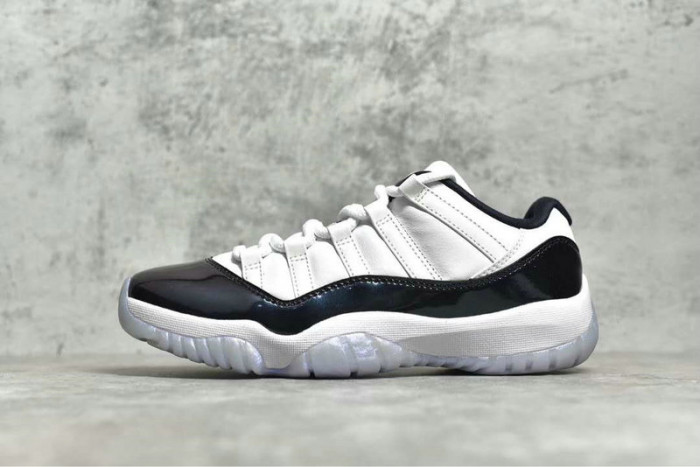 AIR Jordan 11 Retro Low 